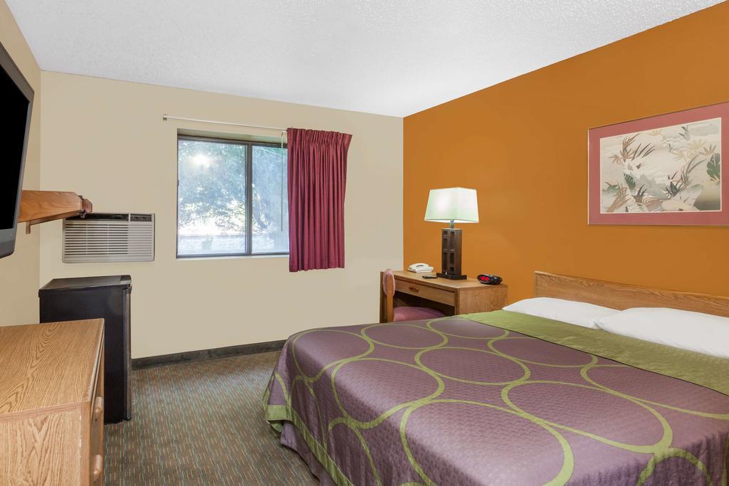 Hotel Super 8 By Wyndham Charlotte/Amusement Park Area Exterior foto